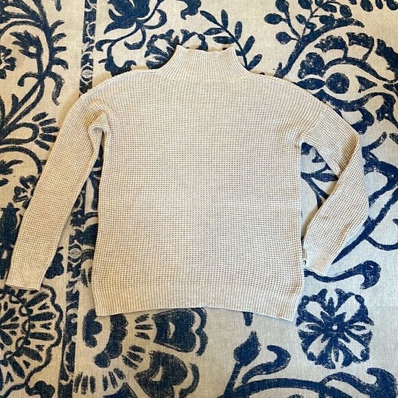 J. McLaughlin Waffle Mock Neck Sweater Oatmeal Beige XS - Picture 2 of 4